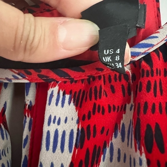 MAGGY LONDON Red White & Blue Patterned Handkerchief Hem A Line Dress Sz 4 - Picture 7 of 8